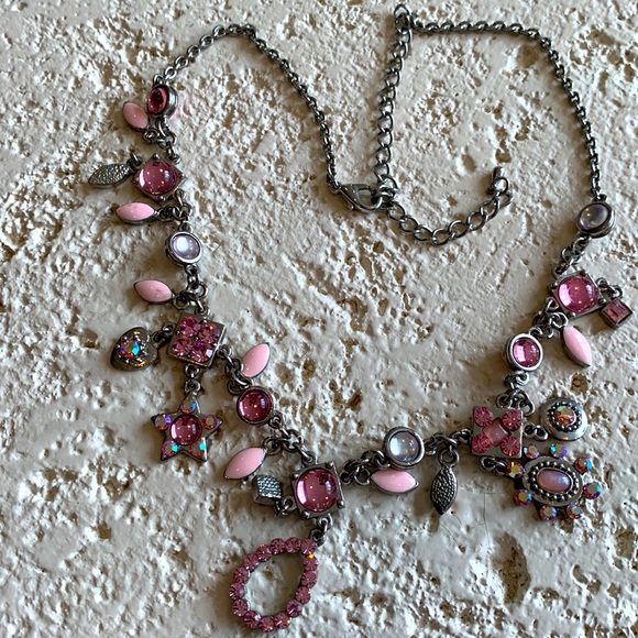 Pink stone necklace! 18 inches with extentior - Picture 3 of 3